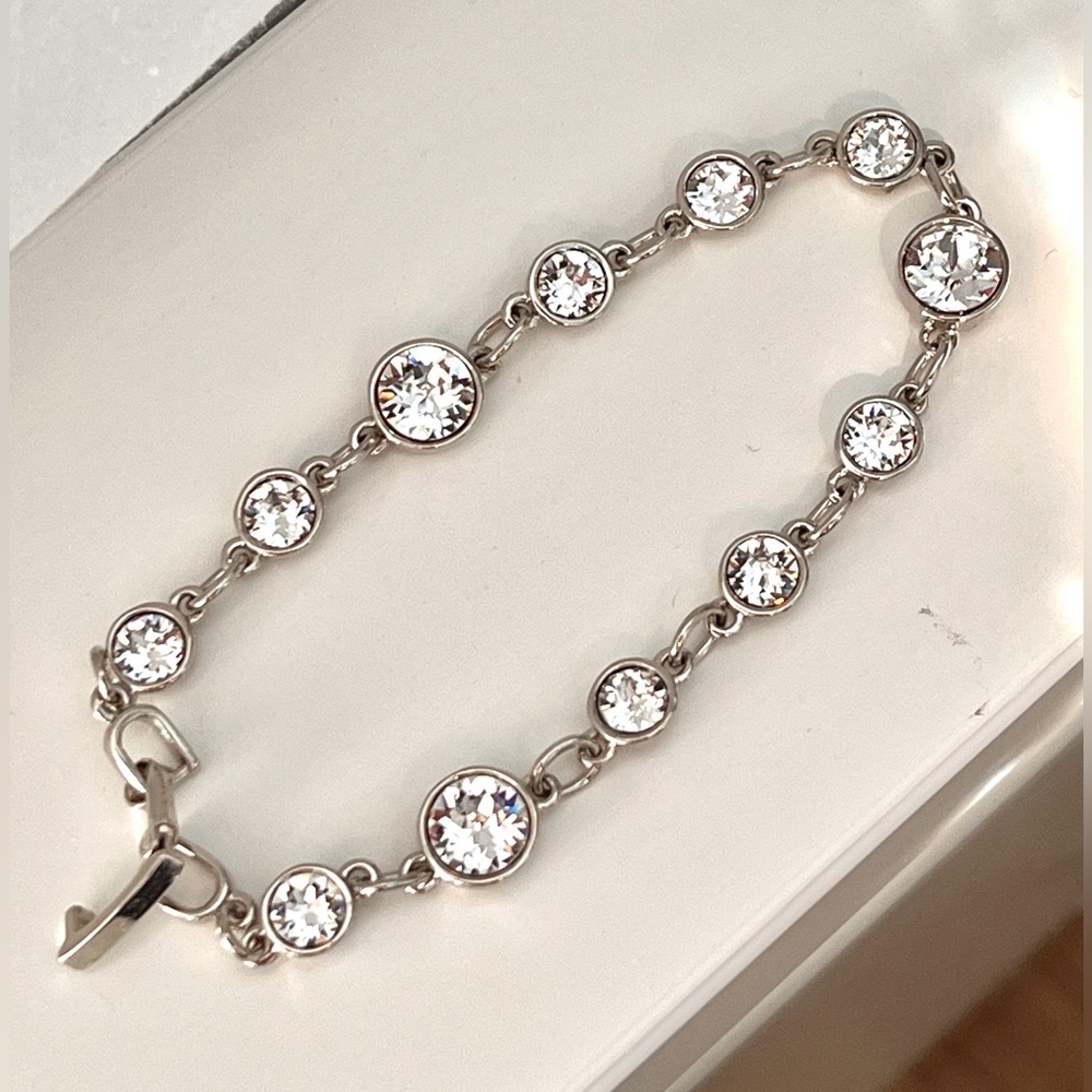 Swarovski elements bracelet and earrings